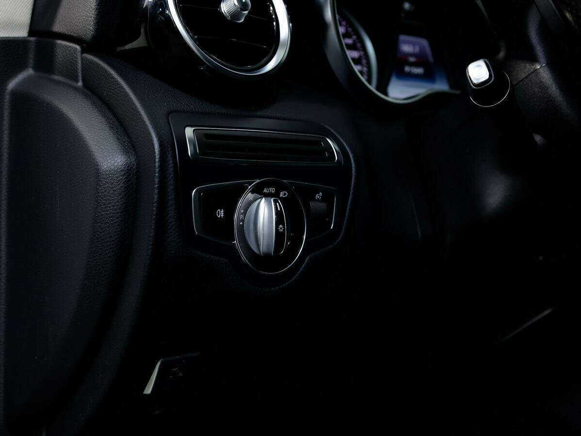 Купить Mercedes-Benz C-Класс 180, 2014, 91 549 км, фото №19