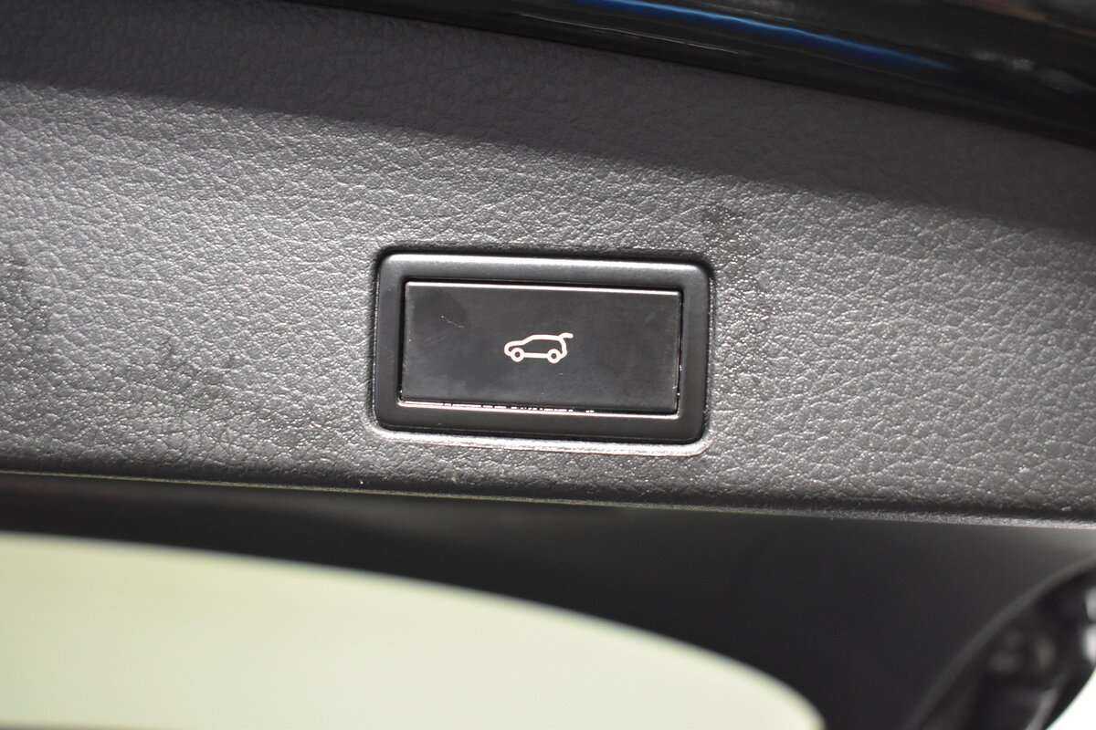 Купить Volkswagen Touareg, 2013, 157 512 км, фото №9