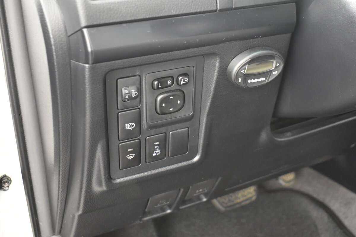 Купить Toyota Land Cruiser Prado, 2012, 178 000 км, фото №9