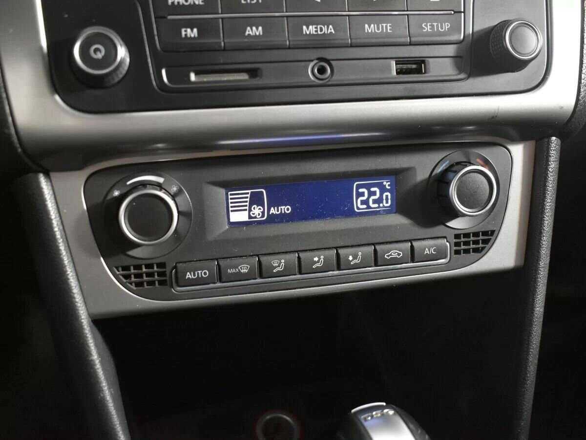 Купить Volkswagen Polo, 2017, 65 000 км, фото №14