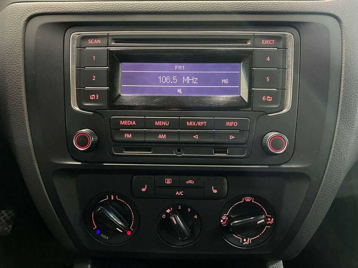 Купить Volkswagen Jetta, 2014, 164 795 км, фото №13