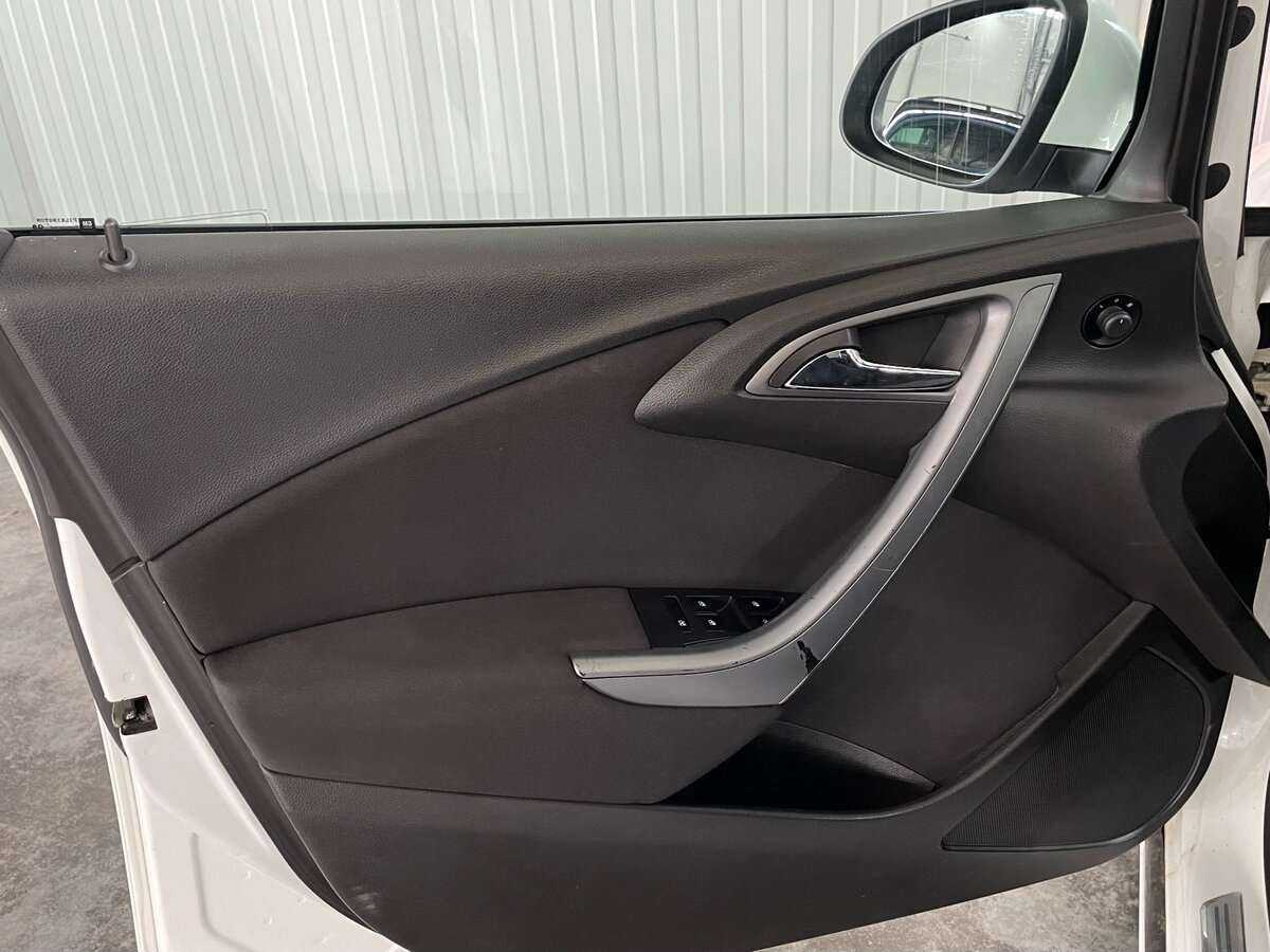 Купить Opel Astra, 2013, 205 254 км, фото №17