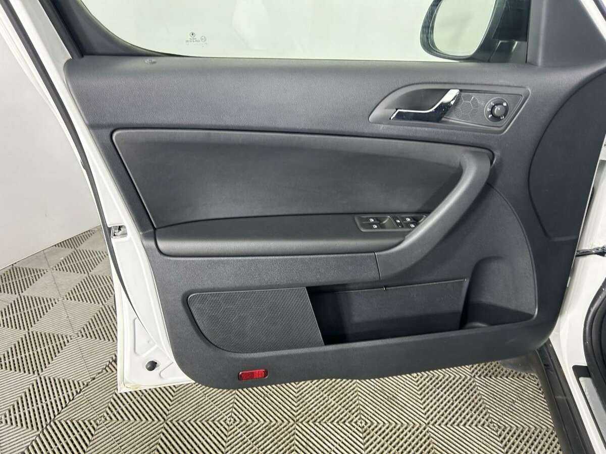 Купить Skoda Yeti, 2017, 89 734 км, фото №8