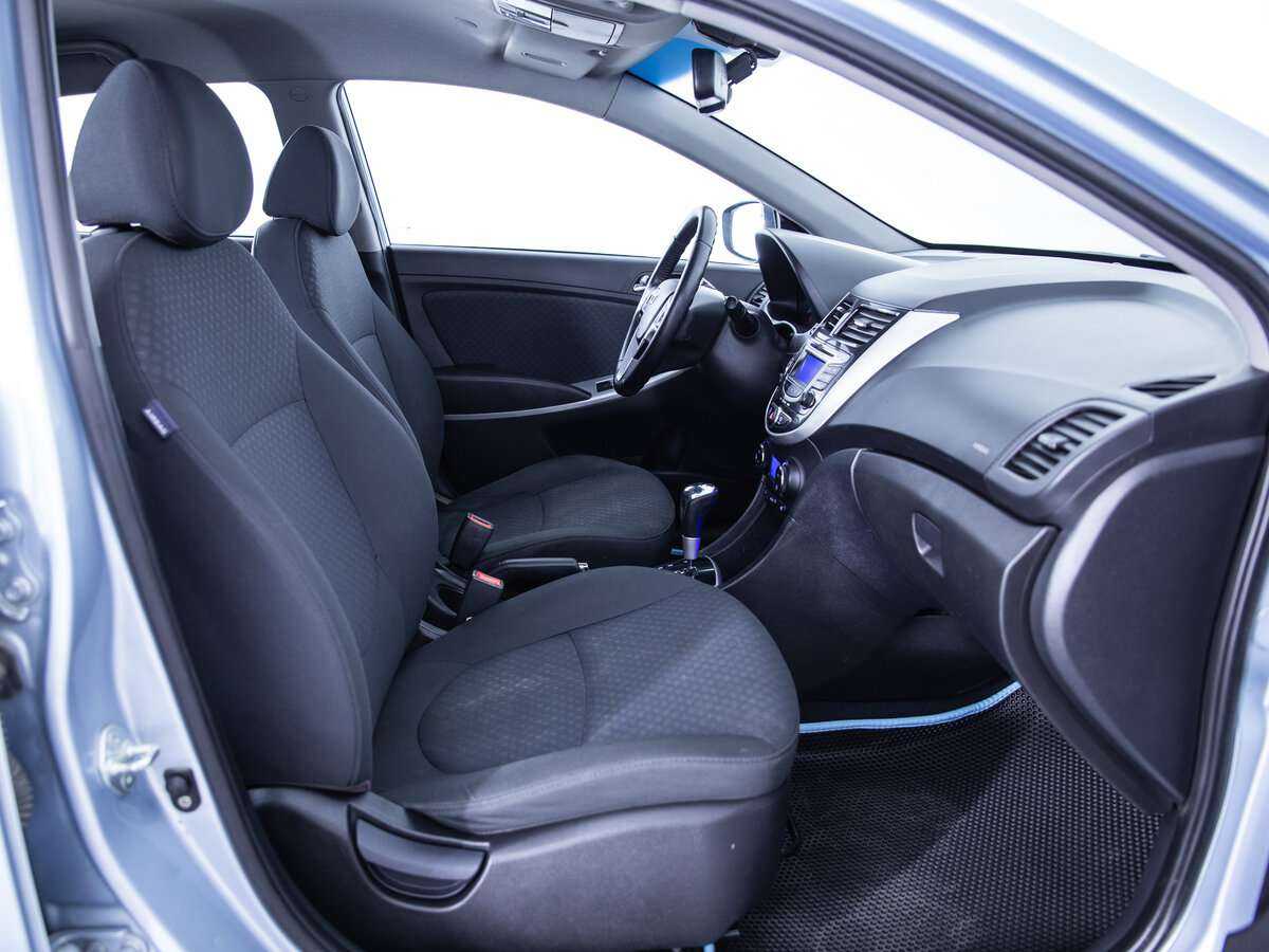 Купить Hyundai Solaris, 2012, 132 942 км, фото №10