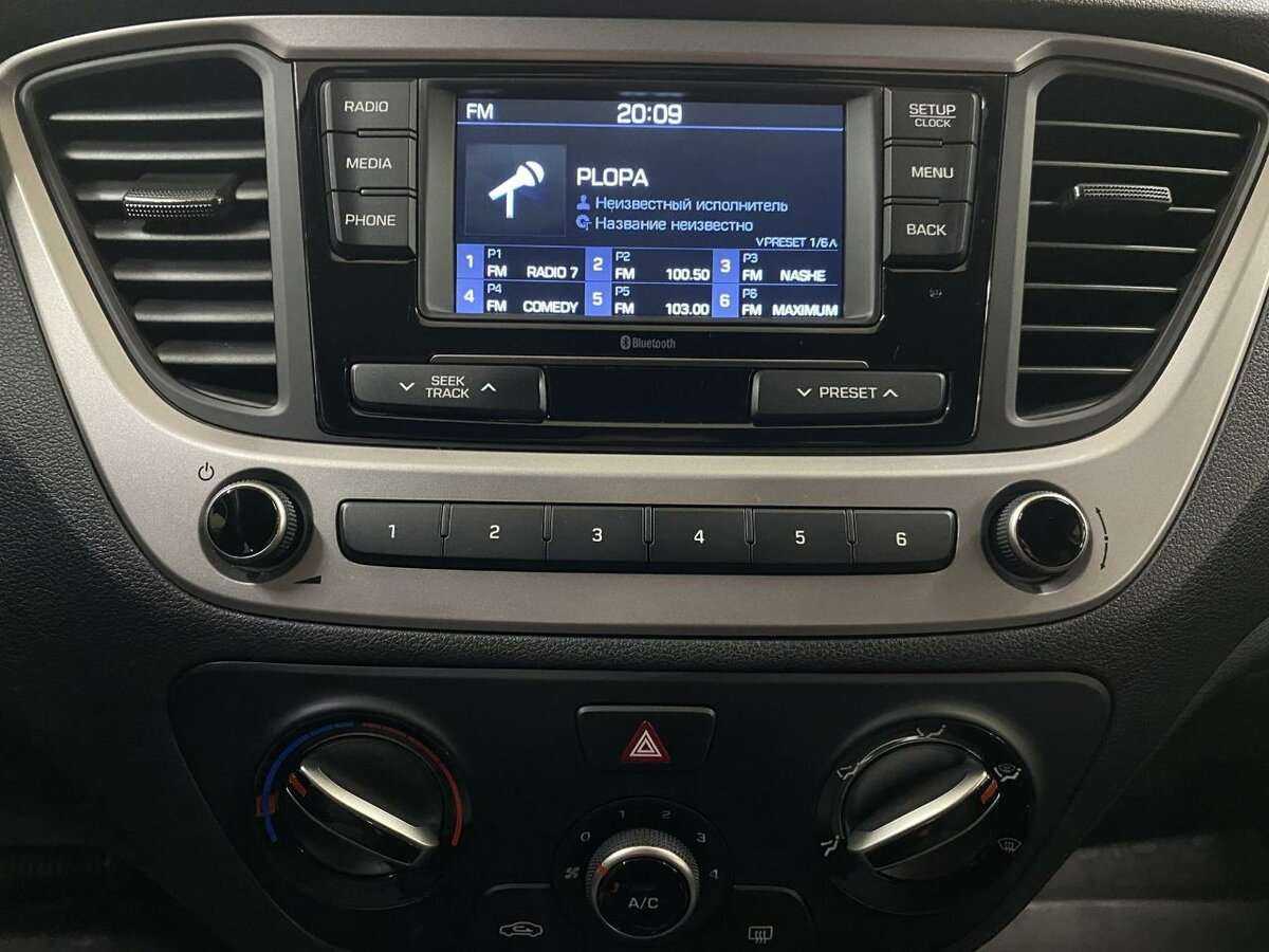 Купить Hyundai Solaris, 2018, 77 668 км, фото №12