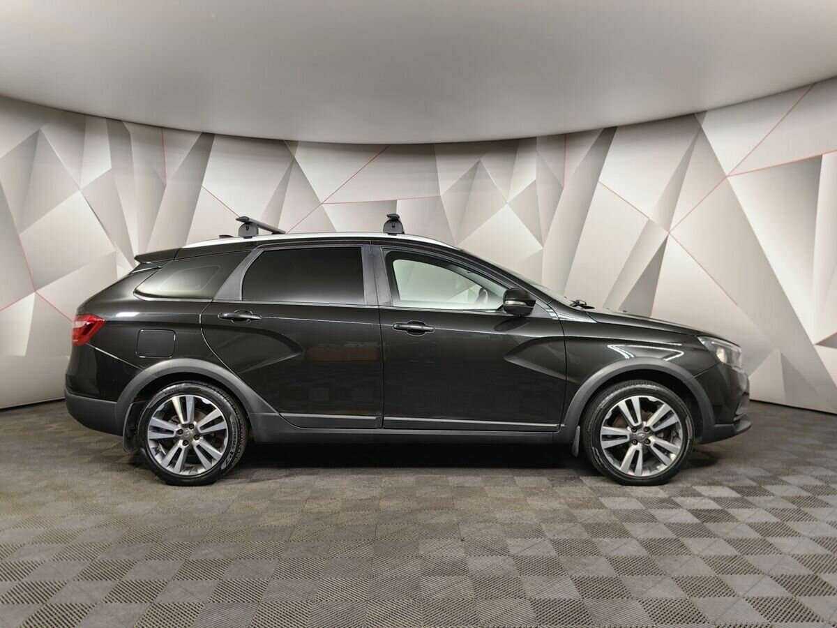 Купить Lada (ВАЗ) Vesta SW Cross, 2019, 66 589 км, фото №7