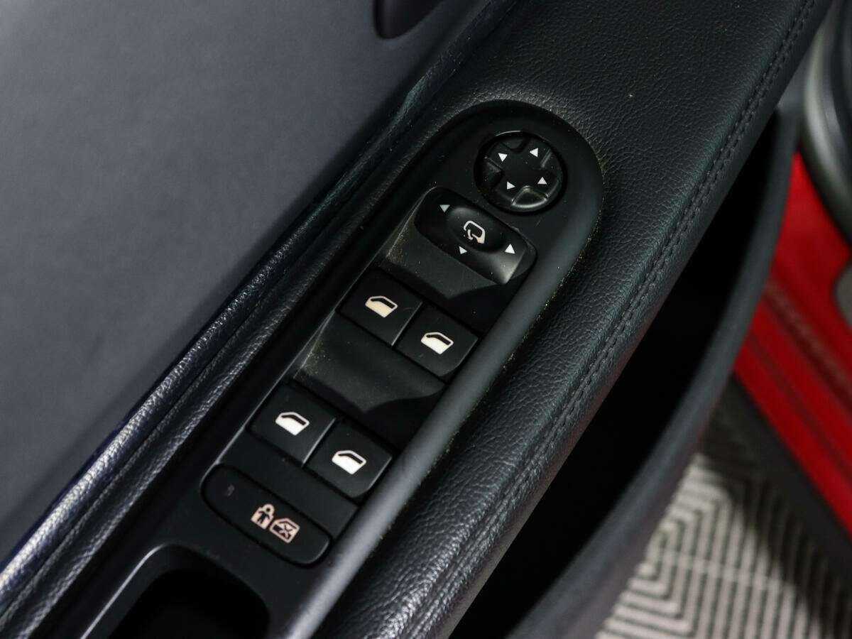 Купить Peugeot 3008, 2012, 102 927 км, фото №16