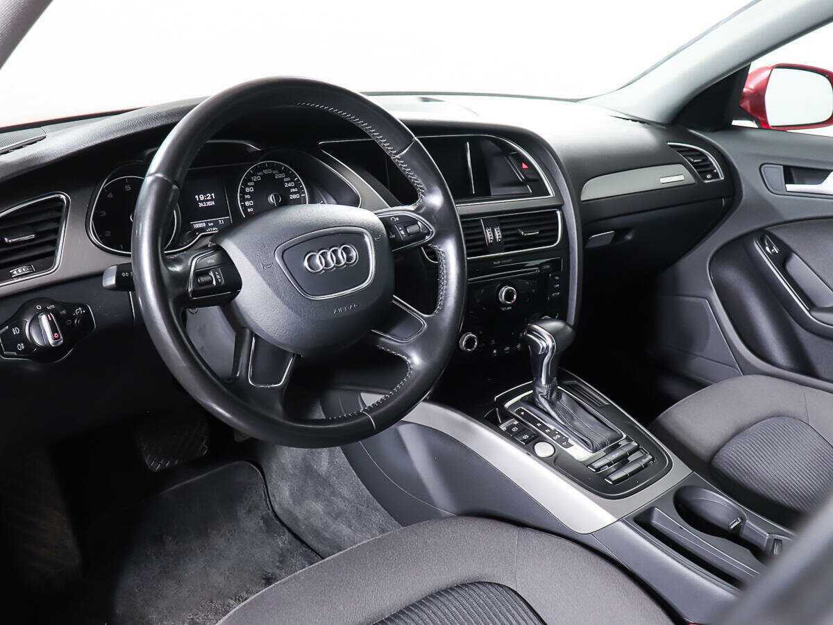Купить Audi A4, 2012, 99 543 км, фото №13