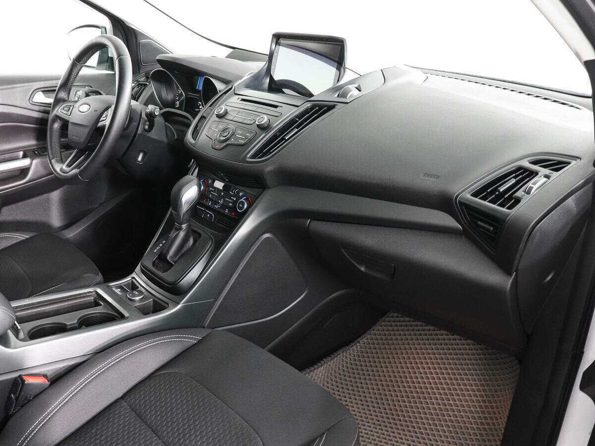 Купить Ford Kuga, 2017, 51 577 км, фото №10