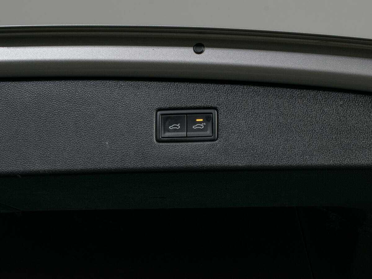 Купить Volkswagen Tiguan, 2018, 107 000 км, фото №9