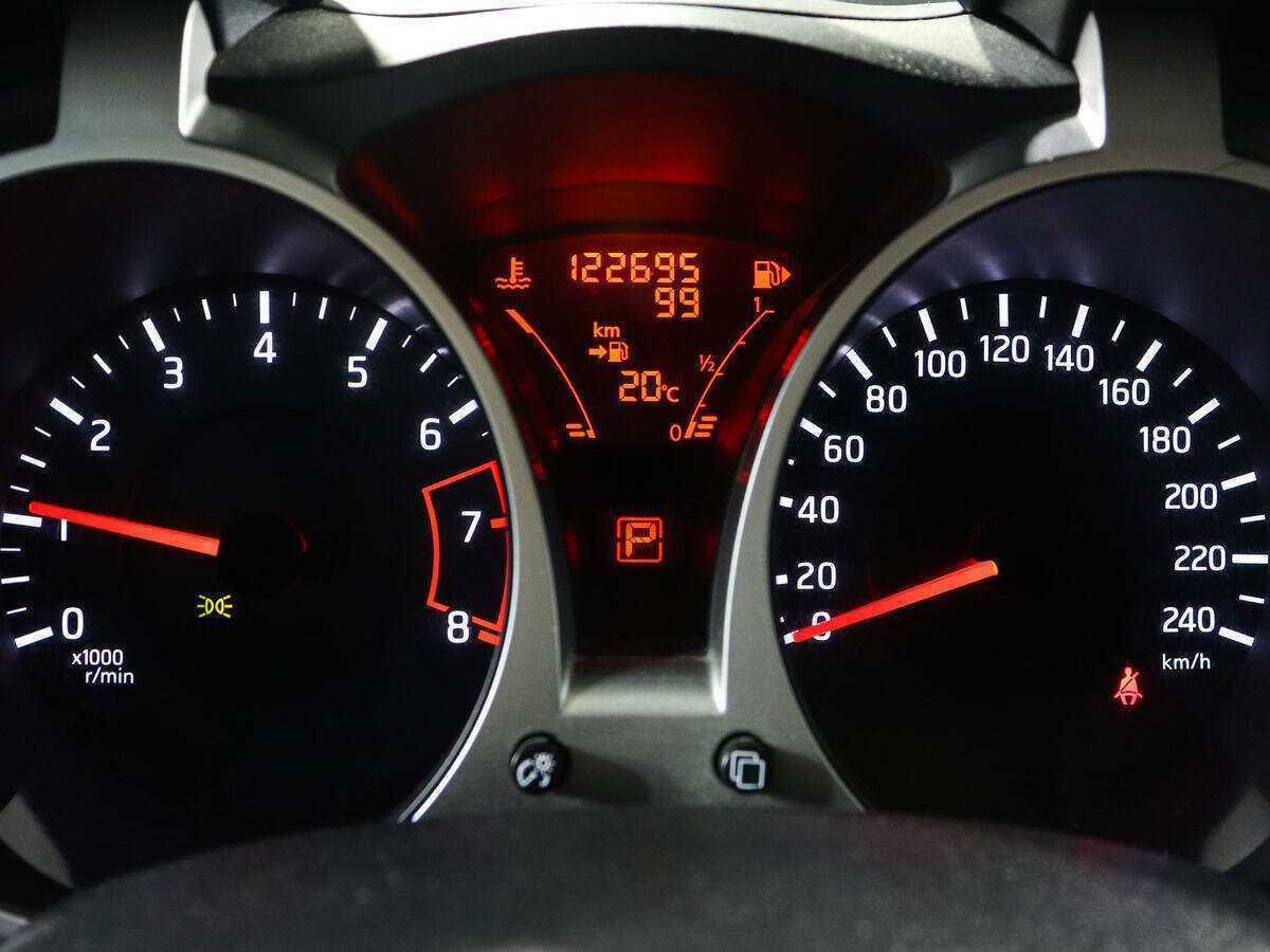 Купить Nissan Juke, 2012, 122 694 км, фото №9