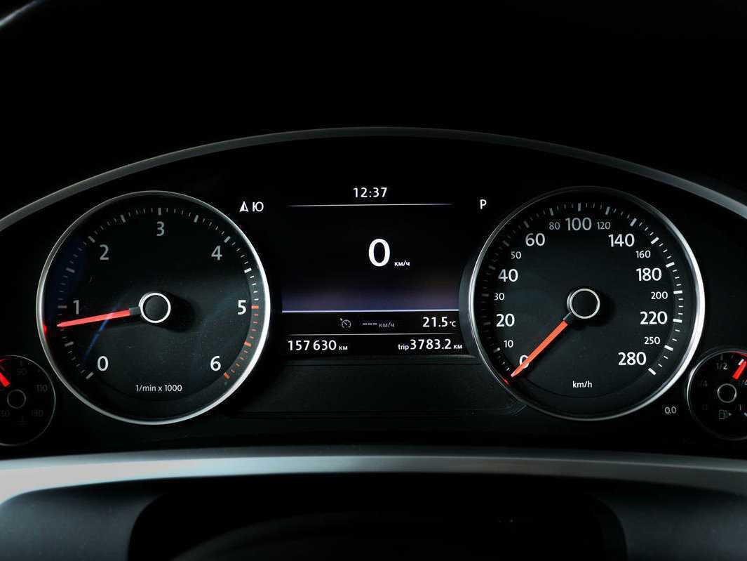 Купить Volkswagen Touareg, 2012, 157 629 км, фото №10