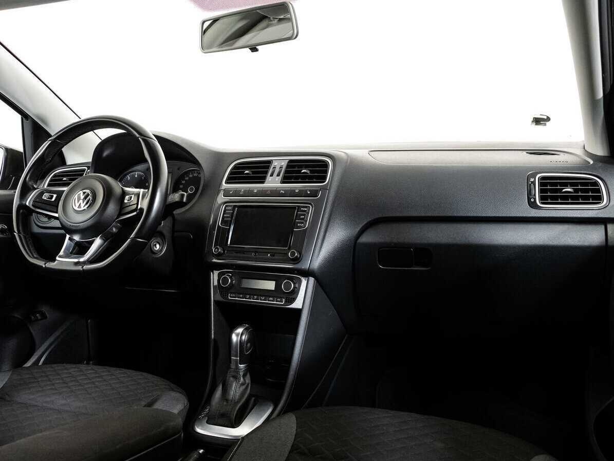 Купить Volkswagen Polo, 2018, 83 000 км, фото №9