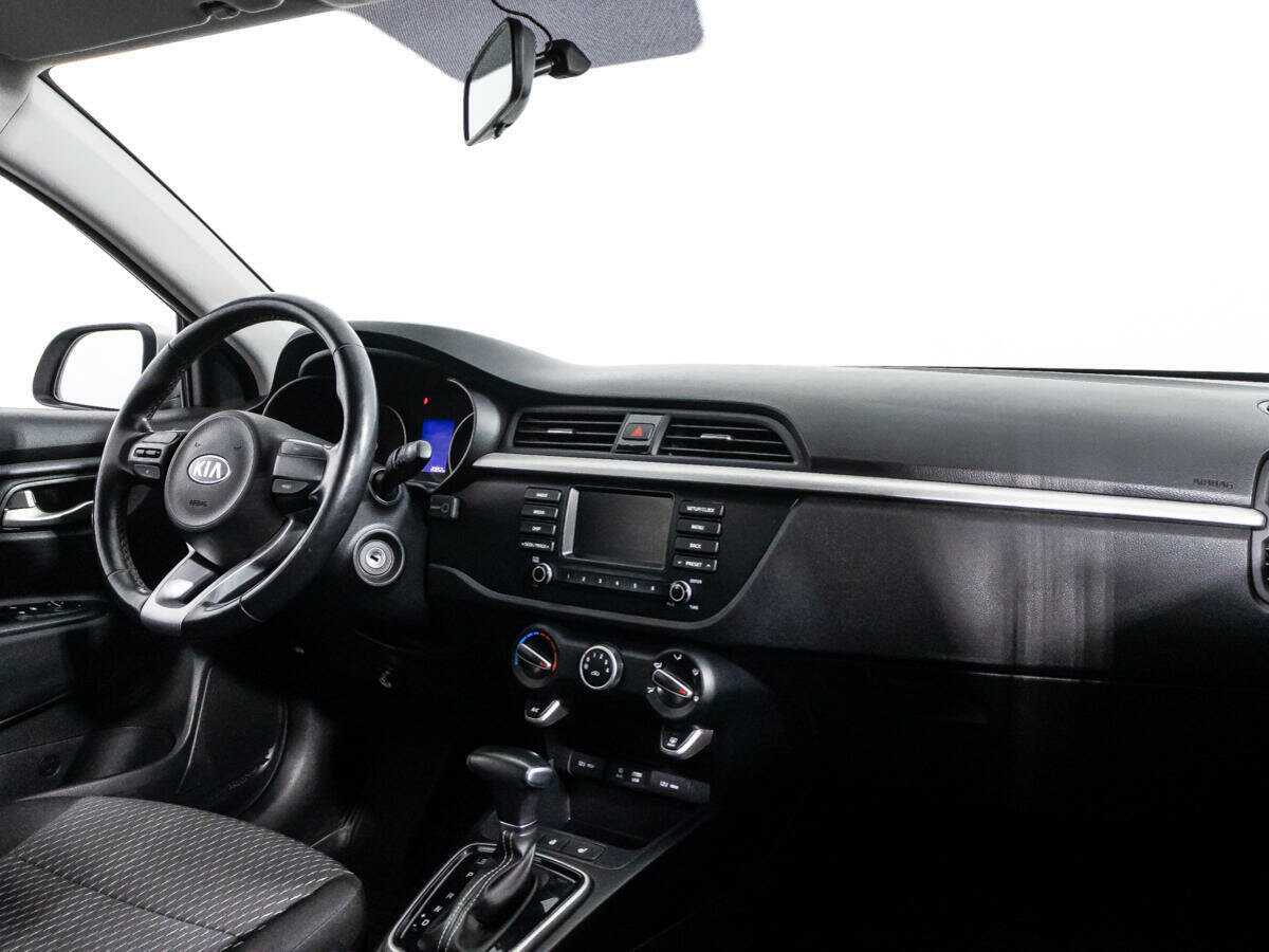 Купить Kia Rio X-Line, 2018, 20 647 км, фото №9