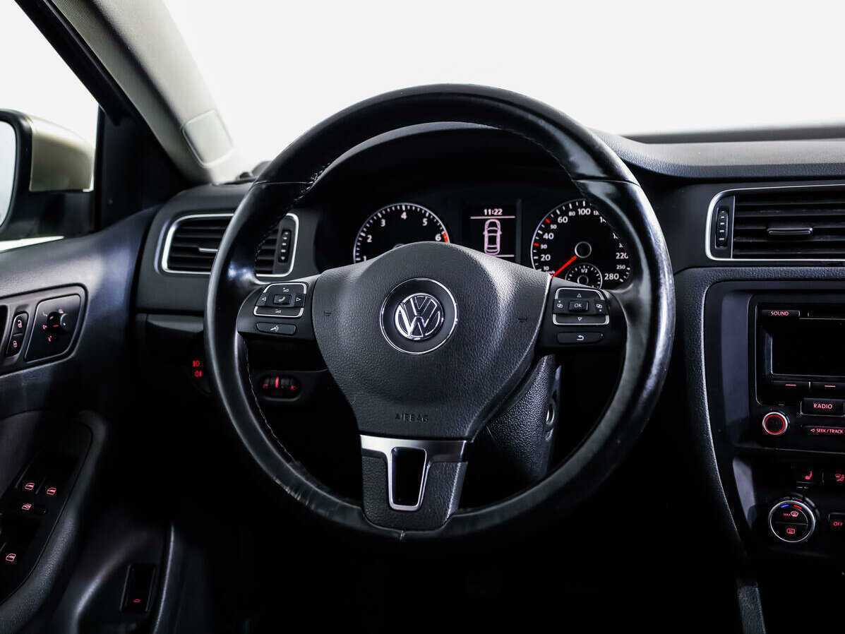 Купить Volkswagen Jetta, 2012, 182 859 км, фото №10