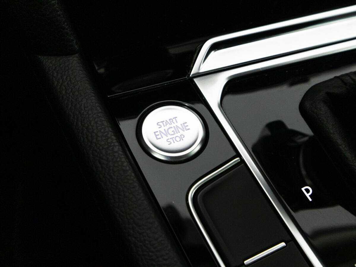 Купить Volkswagen Passat DSG7, 2017, 210 270 км, фото №17