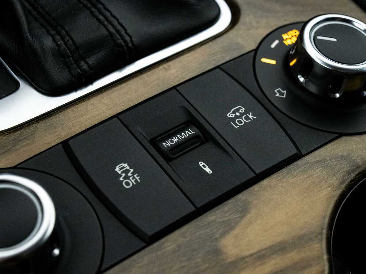 Купить Volkswagen Touareg, 2012, 216 202 км, фото №16