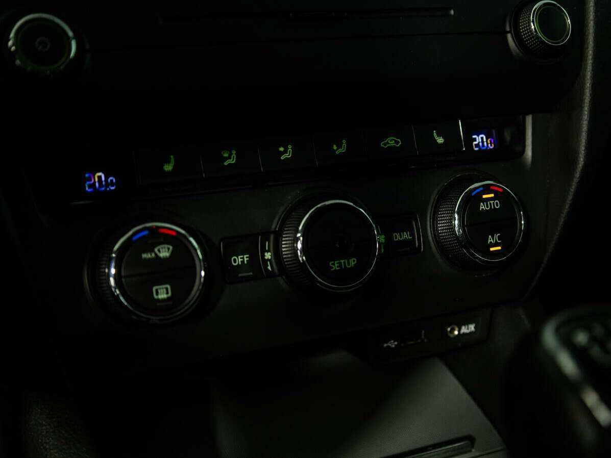 Купить Skoda Octavia, 2014, 277 979 км, фото №15