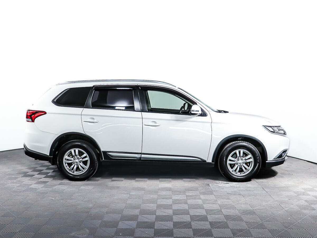 Купить Mitsubishi Outlander, 2018, 71 629 км, фото №4