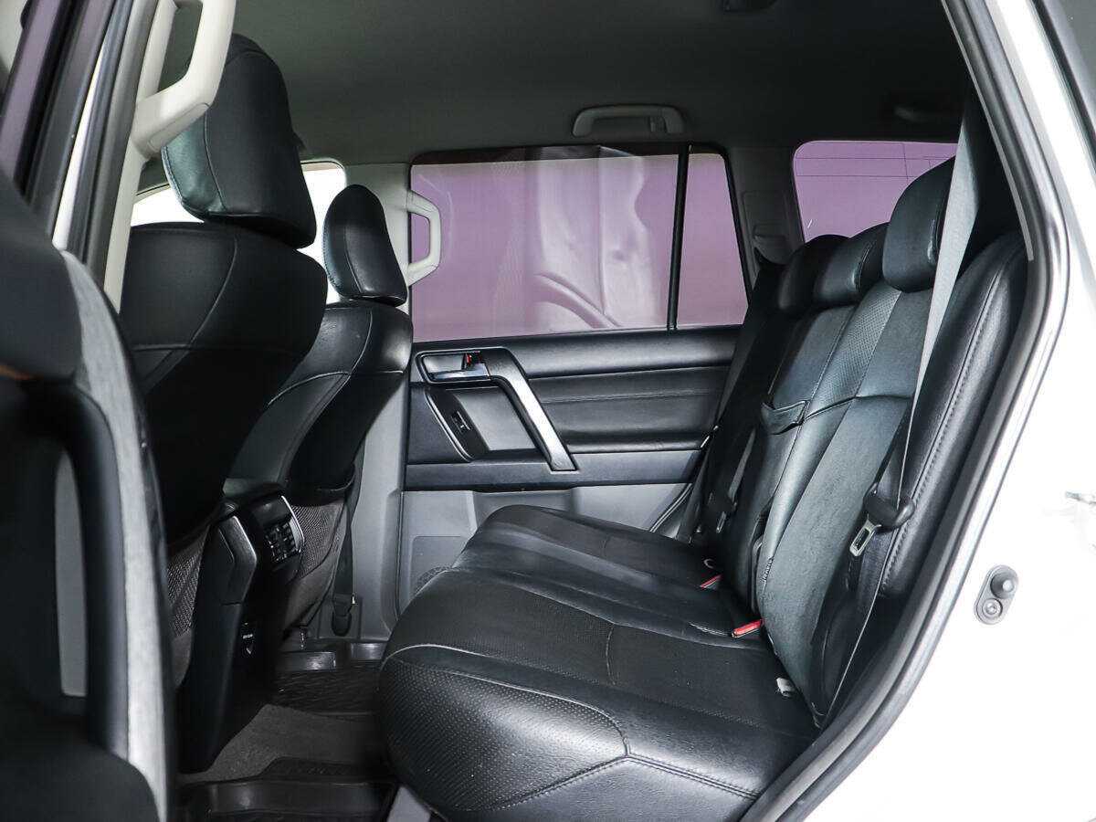 Купить Toyota Land Cruiser Prado, 2012, 240 822 км, фото №10
