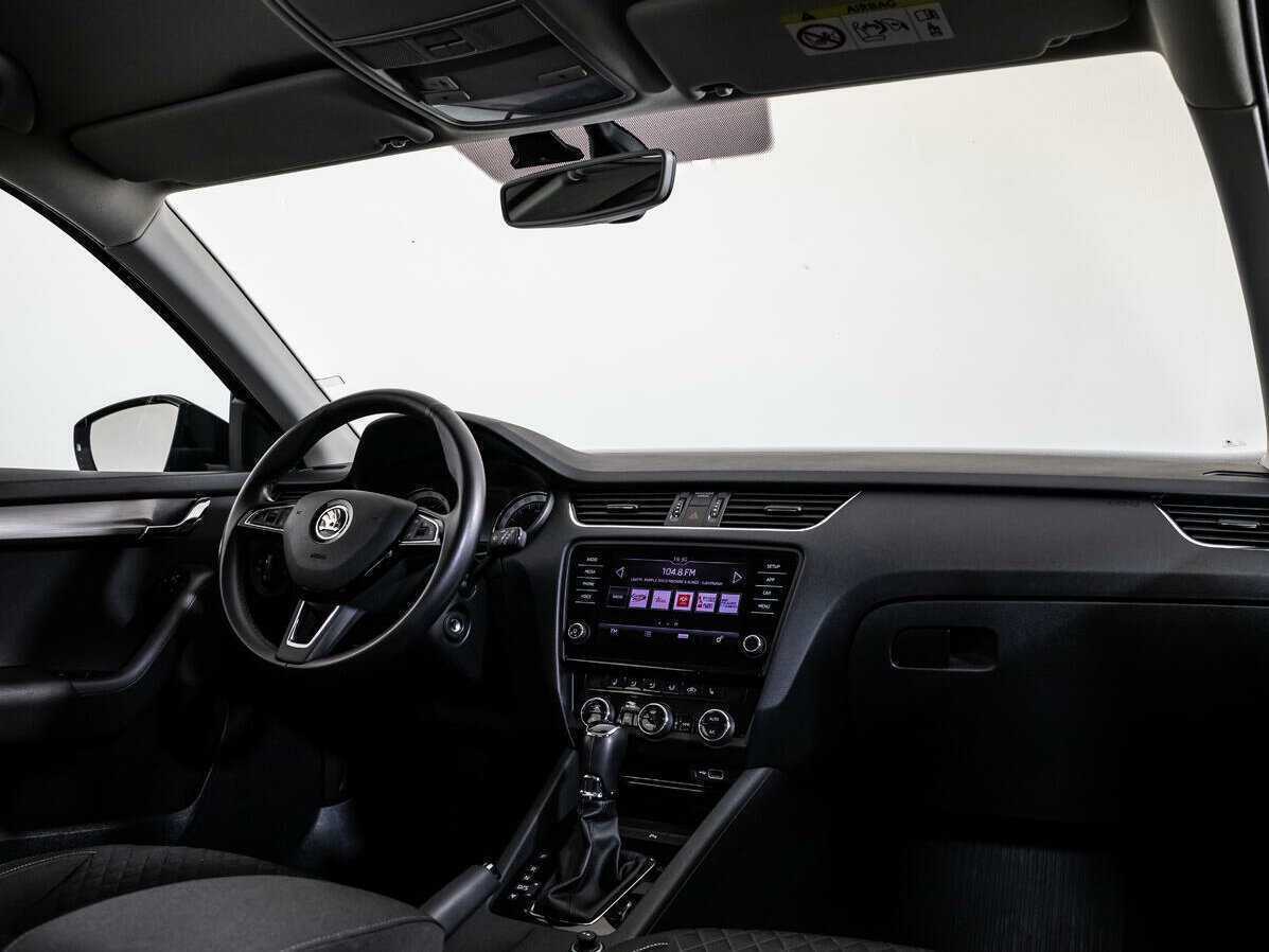Купить Skoda Octavia, 2018, 76 437 км, фото №9