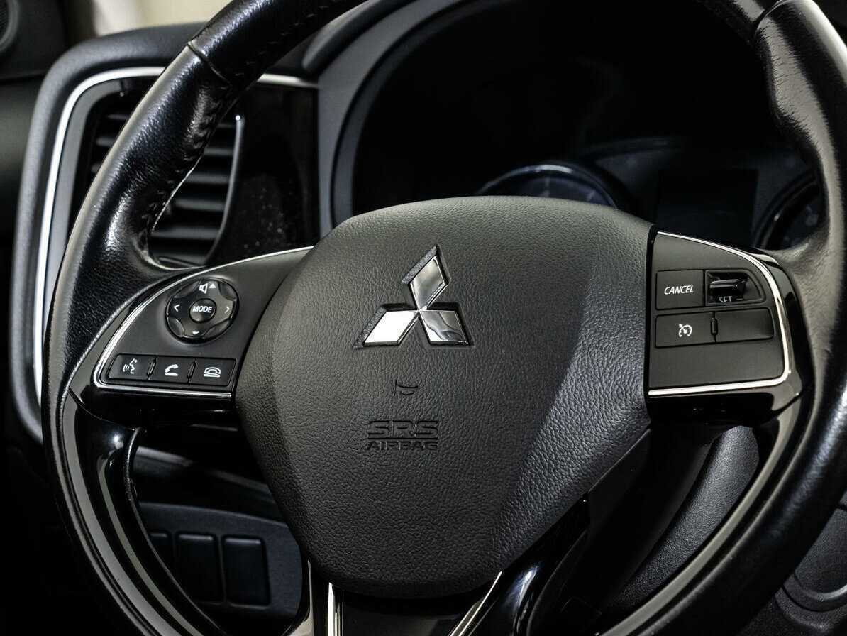 Купить Mitsubishi Outlander, 2017, 140 611 км, фото №13