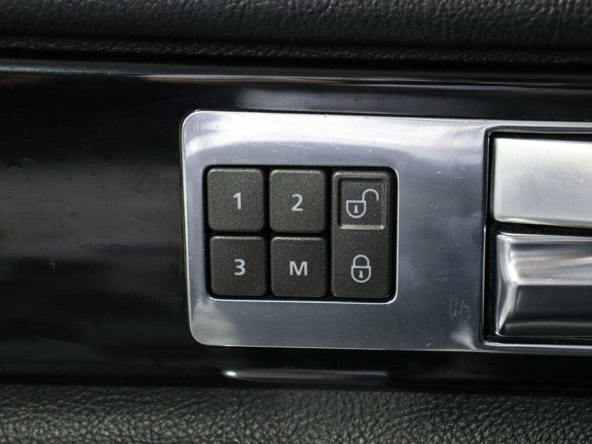 Купить Land Rover Discovery, 2013, 223 729 км, фото №19