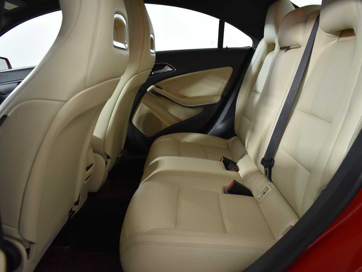 Купить Mercedes-Benz CLA 200, 2013, 219 000 км, фото №8