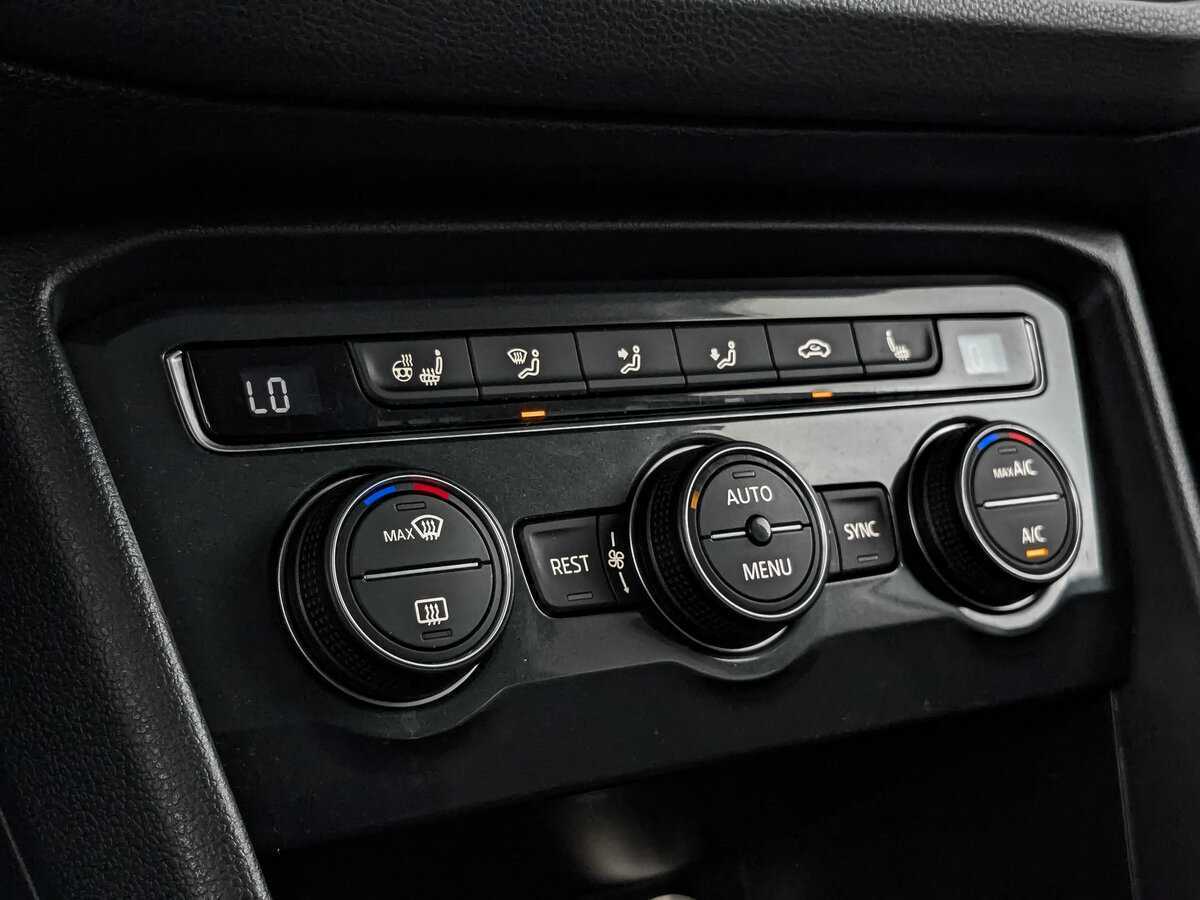 Купить Volkswagen Tiguan, 2017, 132 657 км, фото №17