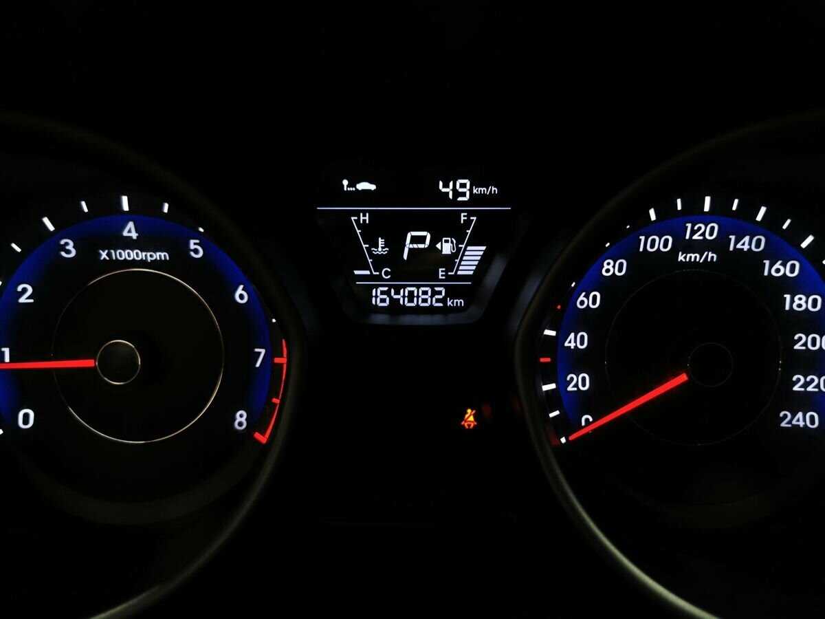 Купить Hyundai Elantra, 2015, 165 120 км, фото №16