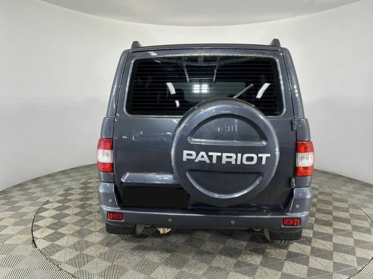 УАЗ Patriot