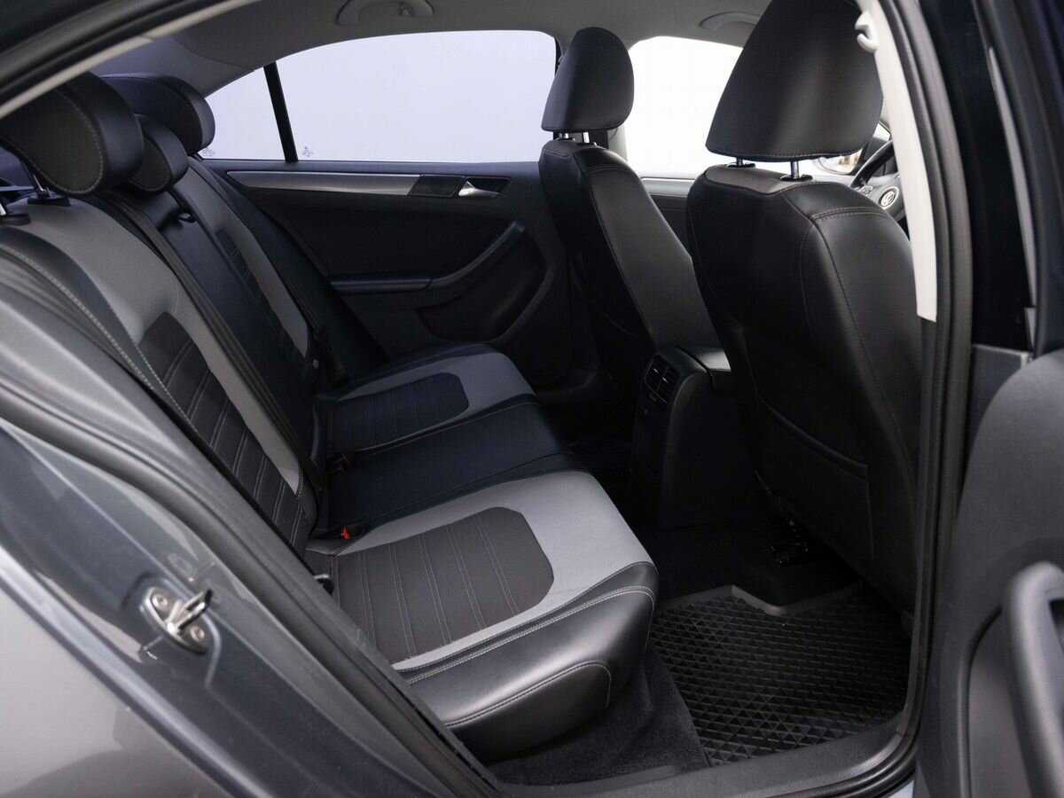 Купить Volkswagen Jetta, 2012, 200 216 км, фото №10