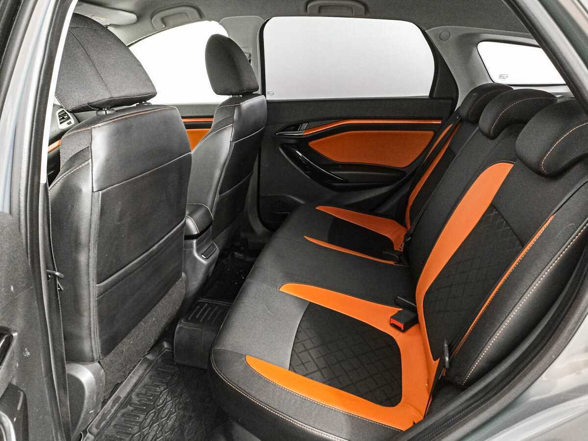 Купить Lada (ВАЗ) Vesta SW Cross, 2017, 320 079 км, фото №10