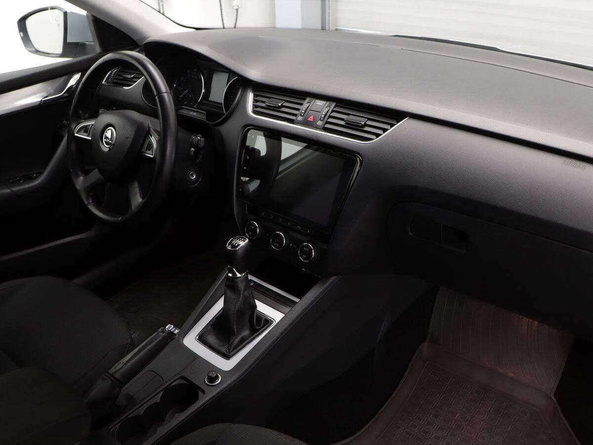 Купить Skoda Octavia, 2013, 246 399 км, фото №7