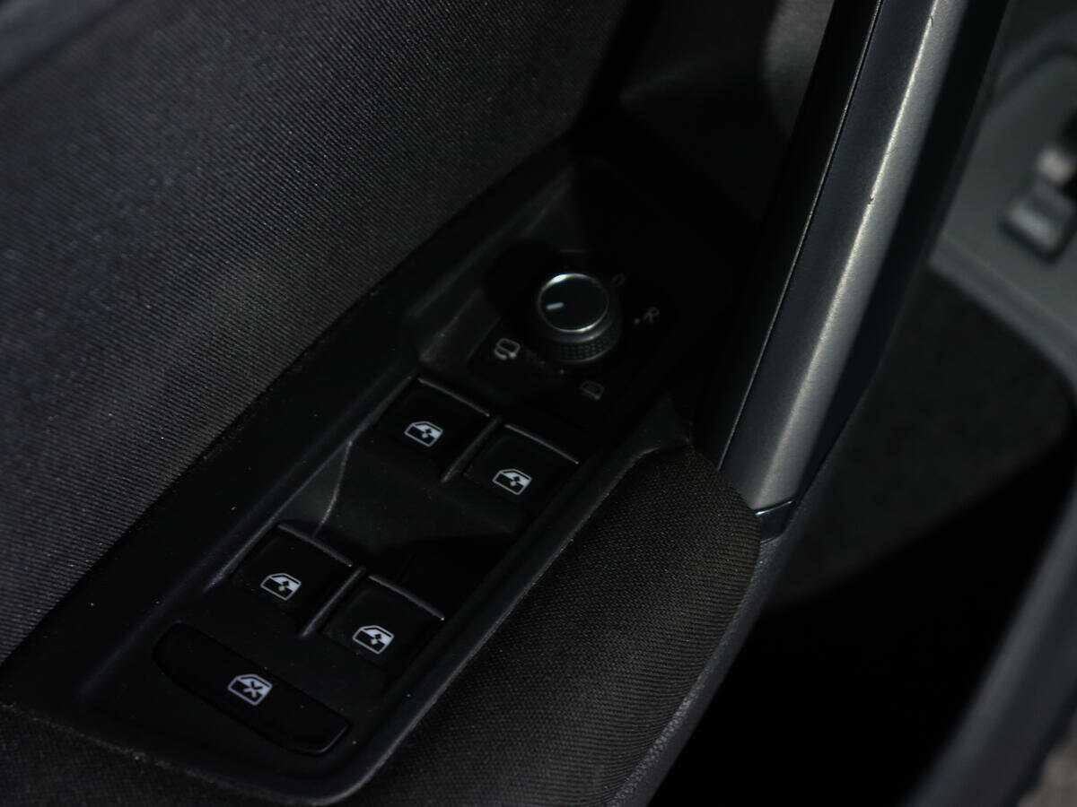 Купить Volkswagen Tiguan, 2017, 68 927 км, фото №18