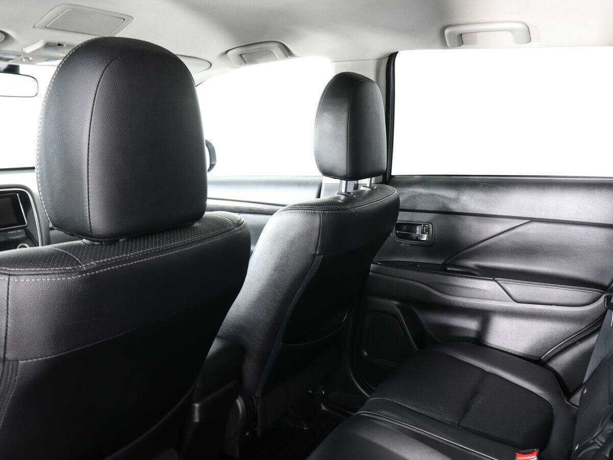 Купить Mitsubishi Outlander, 2017, 244 374 км, фото №12
