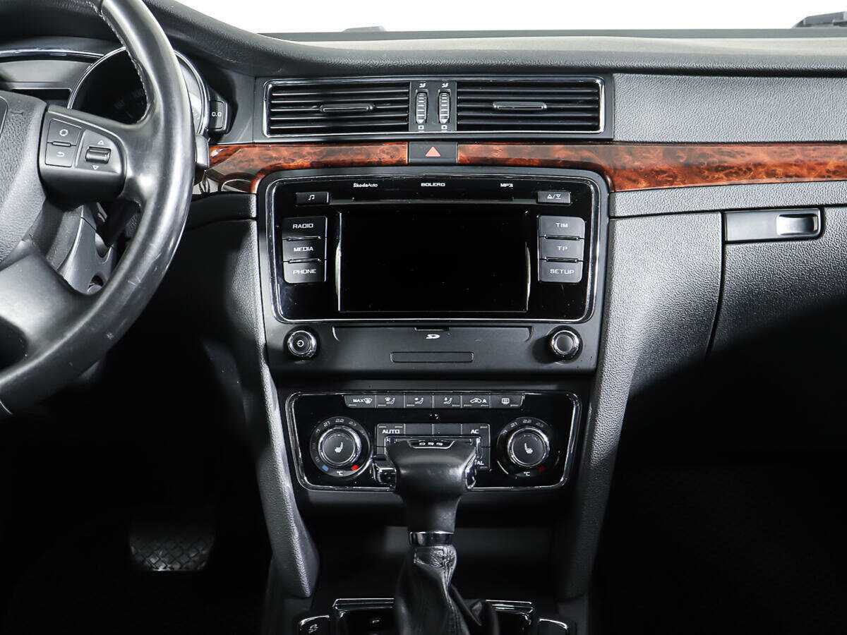 Купить Skoda Superb, 2012, 245 296 км, фото №15