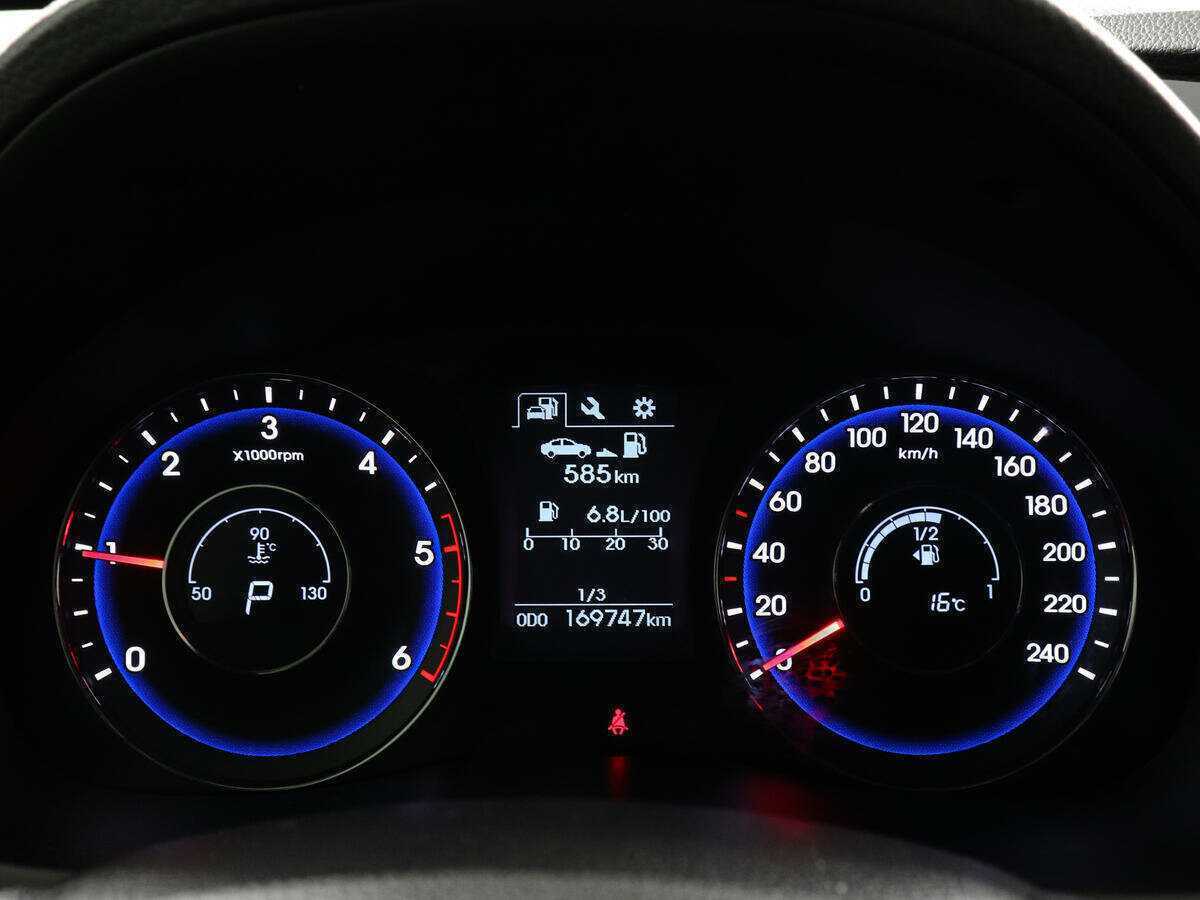 Купить Hyundai i40, 2016, 169 746 км, фото №11