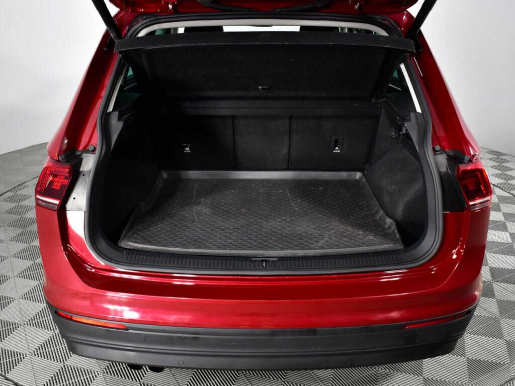 Купить Volkswagen Tiguan, 2018, 71 253 км, фото №16