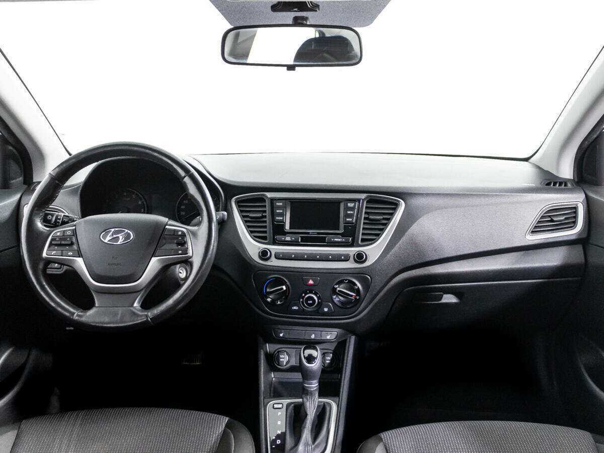 Купить Hyundai Solaris, 2018, 106 908 км, фото №13