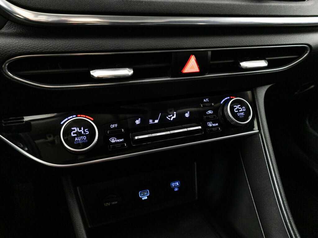 Купить Hyundai Sonata, 2020, 130 871 км, фото №16