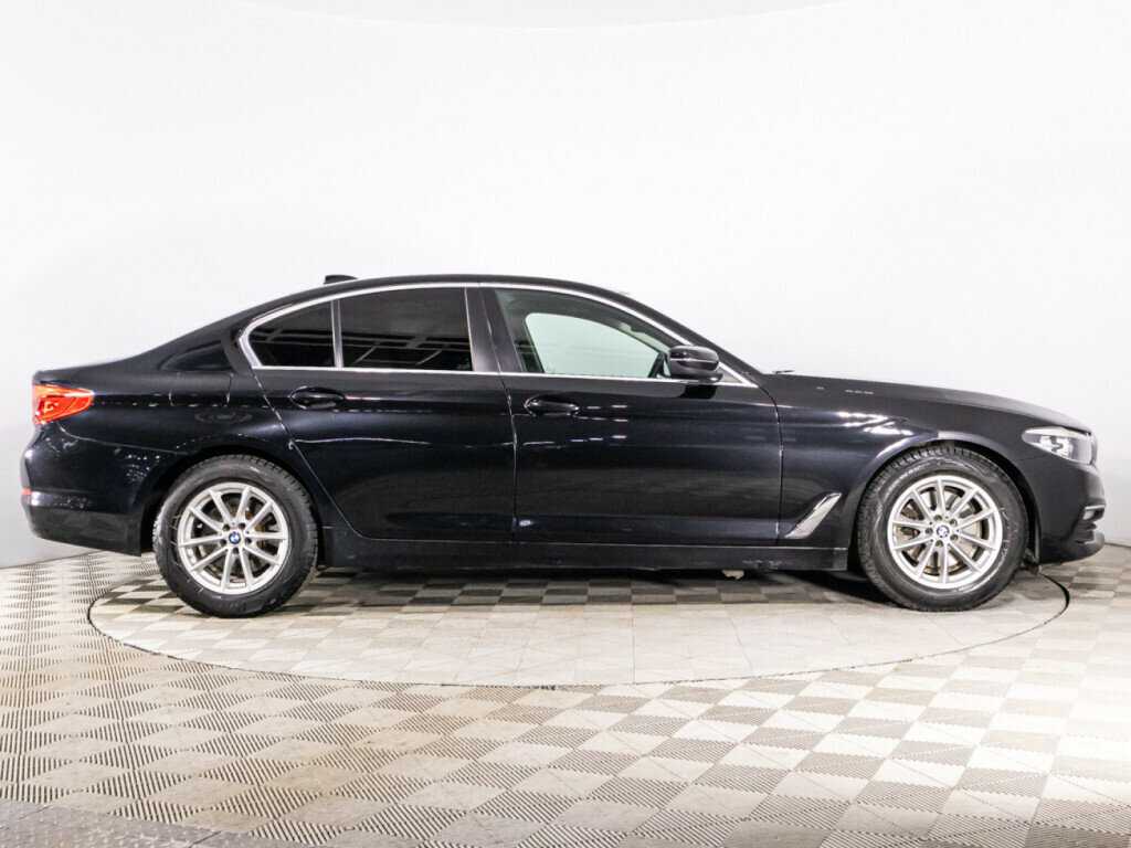 Купить BMW 5 серии 520d, 2018, 136 443 км, фото №4