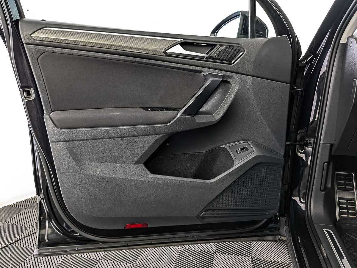 Купить Volkswagen Tiguan, 2018, 126 848 км, фото №17