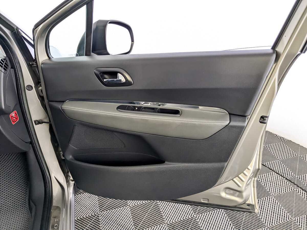 Купить Peugeot 3008, 2012, 152 688 км, фото №24