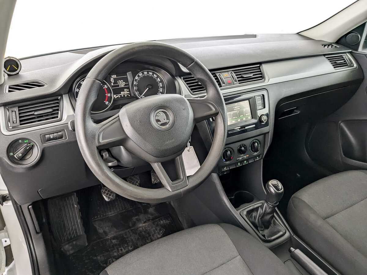 Купить Skoda Rapid, 2017, 189 398 км, фото №16