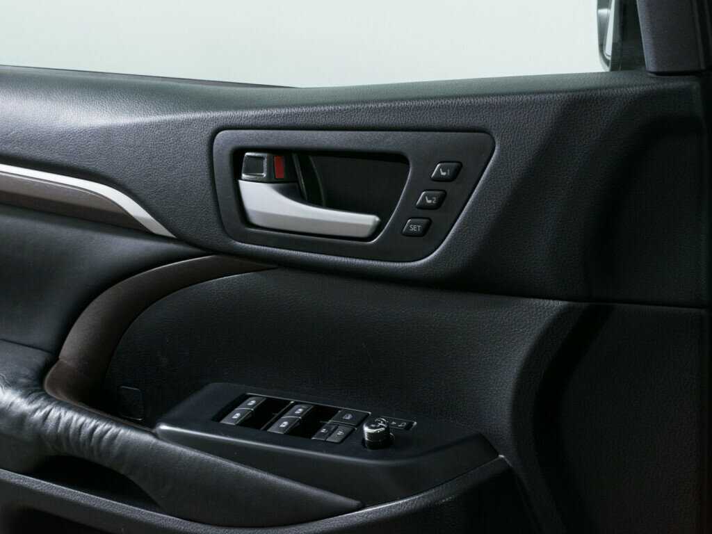 Купить Toyota Highlander, 2014, 189 155 км, фото №17