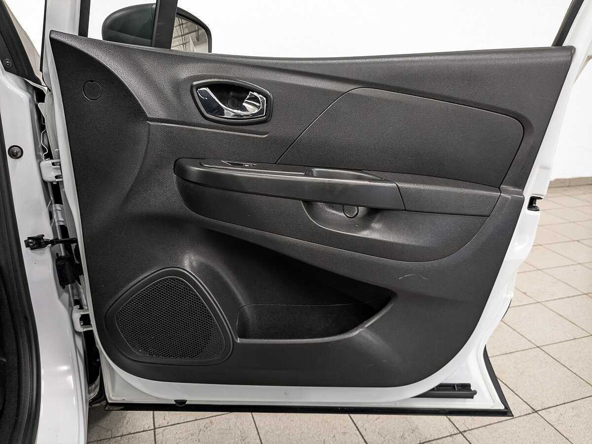 Купить Renault Kaptur, 2018, 100 947 км, фото №25