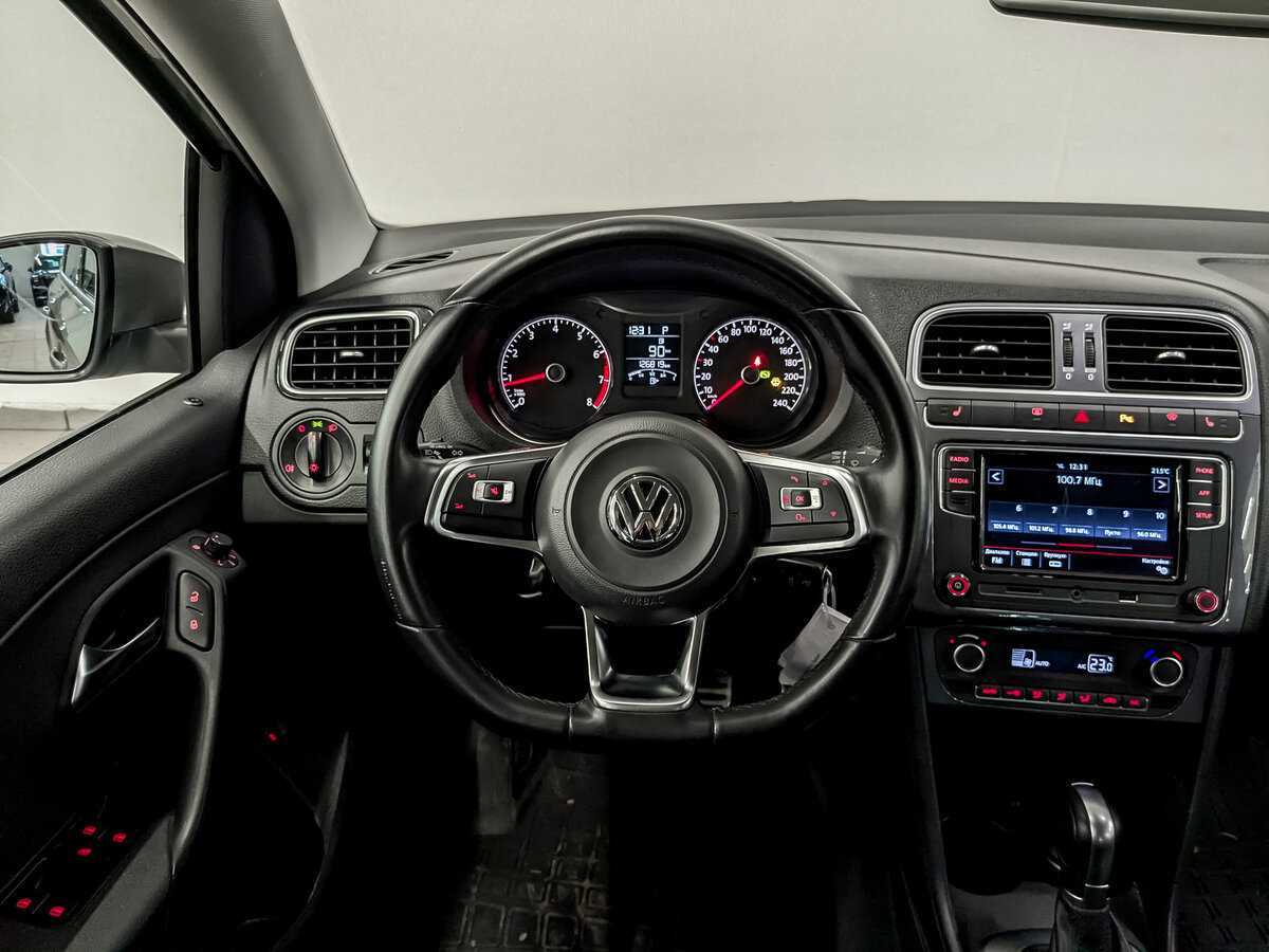 Купить Volkswagen Polo, 2018, 126 810 км, фото №20