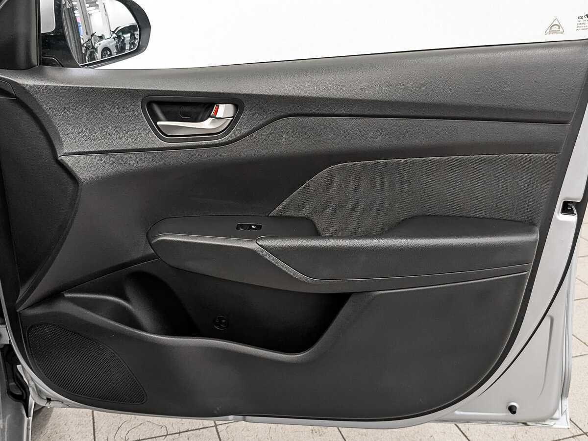 Купить Hyundai Solaris, 2018, 59 228 км, фото №24