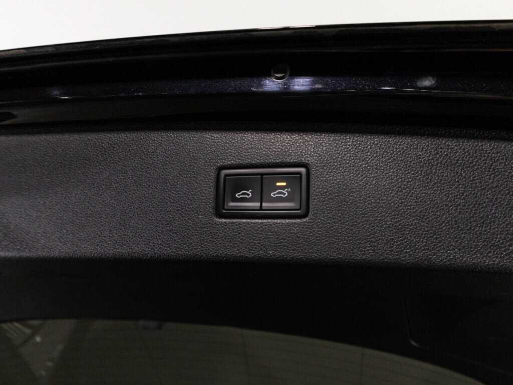 Купить Volkswagen Tiguan, 2020, 101 372 км, фото №16